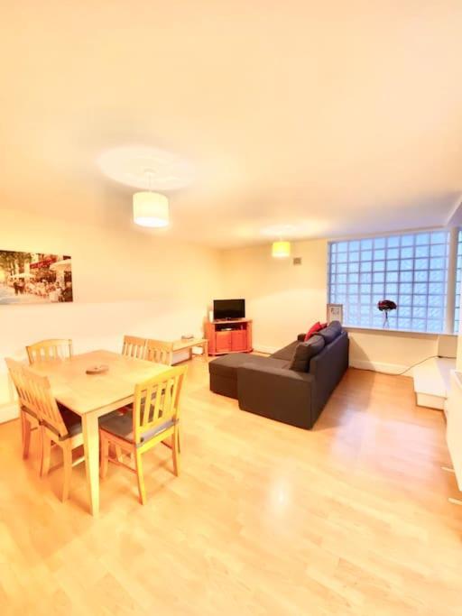 2 Bed Apartment In City Centre Dublin Exteriér fotografie
